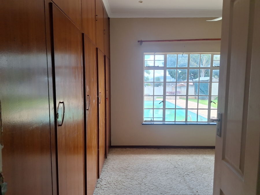 4 Bedroom Property for Sale in Vanes Estate Eastern Cape